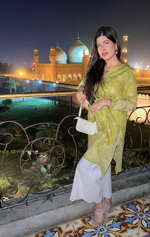 Karachi massage center 